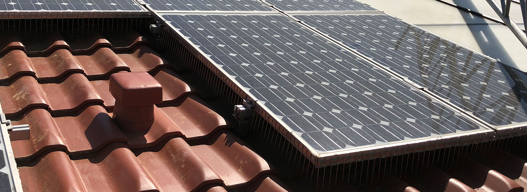Taubenabwehr an PV Anlage